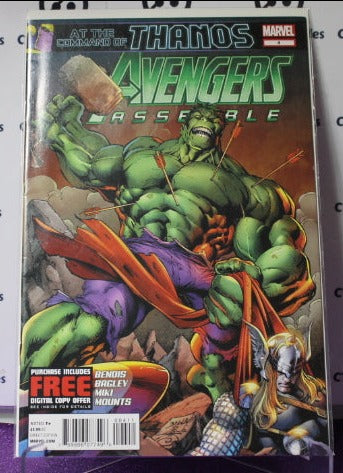 AVENGERS ASSEMBLE # 4  AT THE COMMAND OF THANOS VF MARVEL COMIC BOOK 2012