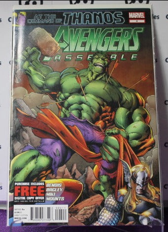 AVENGERS ASSEMBLE # 4  AT THE COMMAND OF THANOS VF MARVEL COMIC BOOK 2012