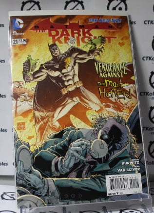 BATMAN THE DARK KNIGHT # 21  VF THE MAD HATTER DC COMICS  BATMAN COMIC BOOK 2013
