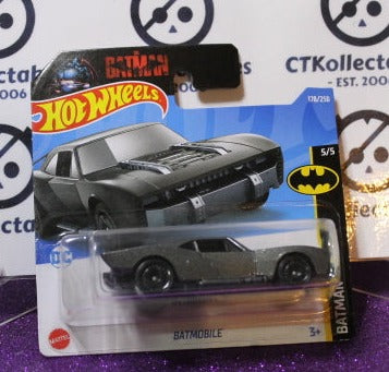 THE BATMAN  MATTEL HOT WHEELS SHORT CARD BLACK 178/250 BATMOBILE 5/5 DIE CAST WARNER BROS. DC COMICSB 2022