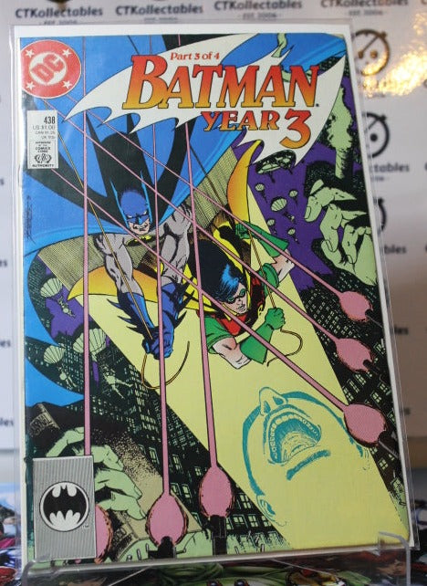 BATMAN YEAR 3 # 438 DC COMIC BOOK 1989