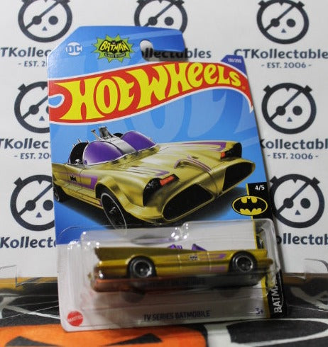 BATMAN MATTEL HOT WHEELS GOLD BATMOBILE 4/5 DIE CAST WARNER BROS. DC COMICS 2022