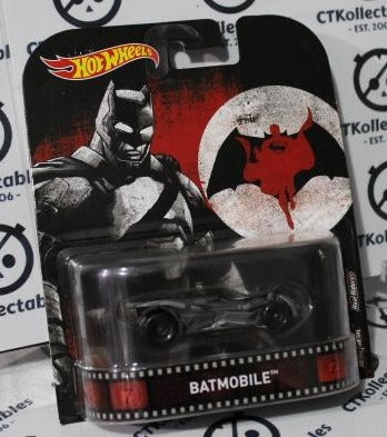BATMAN VS SUPERMAN MATTEL HOT WHEELS 1:64 DIE CAST  DC COMICS WARNER BROS. 2016