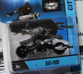 HOT WHEELS MATTEL BATMAN BAT-POD CITY WITH REMOVABLE BATMAN DC  2013 RARE