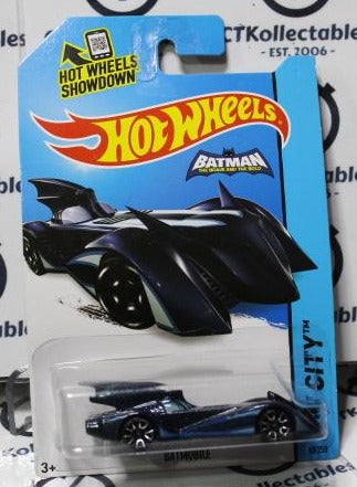 HOT WHEELS MATTEL  BATMAN THE BRAVE AND THE BOLD 63/250 BLUE BATMOBILE HW CITY DC 2013 RARE