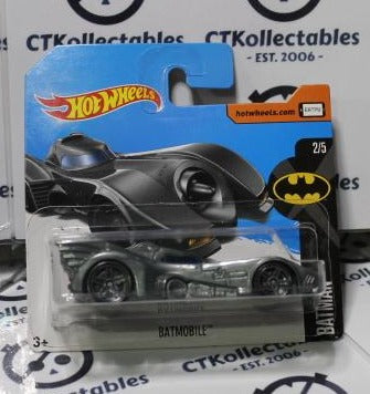 HOT WHEELS MATTEL BATMAN BATMOBILE GREY 2/5 DC SHORT CARD 2015