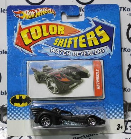 HOT WHEELS MATTEL BATMAN COLOR SHIFTERS WATER REVEALERS BATMOBILE  DC  LONG CARD 2010