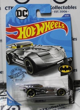 Hot Wheels 2018 BATMOBILE DC 9/250 CHROME Long Card 3/5