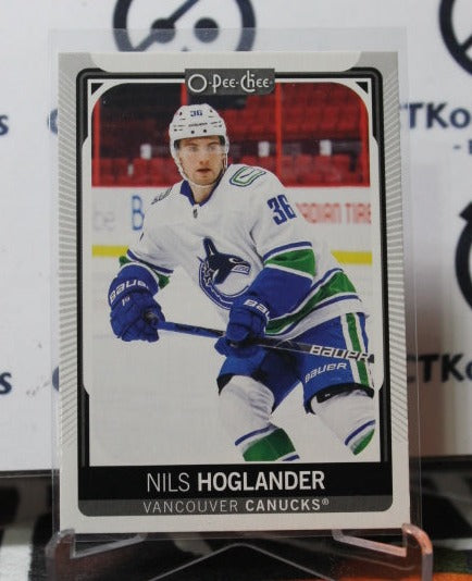 2021-22  O-PEE-CHEE NILS HOGLANDER # 75 ROOKIE  VANCOUVER CANUCKS NHL HOCKEY TRADING CARD