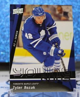 TYLER BOZAK # 491 UPPER DECK YOUNG GUNS 2010 TORONTO MAPLE LEAFS NHL HOCKEY TRADING CARD