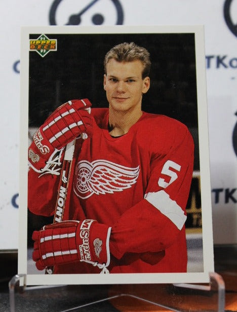 1991-92 UPPER DECK NIKLAS LINSTROM # 584 YOUNG GUNS ROOKIE DETROIT RED WINGS HOCKEY CARD