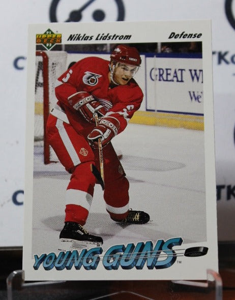 1991-92 UPPER DECK NIKLAS LINSTROM # 587 YOUNG GUNS ROOKIE DETROIT RED WINGS HOCKEY CARD