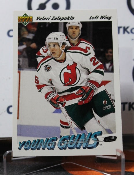 1991-92 UPPER DECK VALERI ZELEPUKIN # 589 YOUNG GUNS ROOKIE NEW JERSEY DEVILS HOCKY CARD