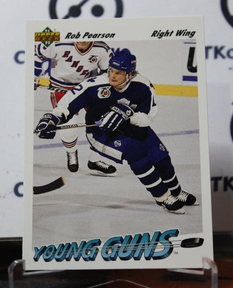 1991-92 UPPER DECK ROB PEARSON # 598 YOUNG GUNS ROOKIE TORONTO MAPEL LEAFS NHL HOCKY CARD