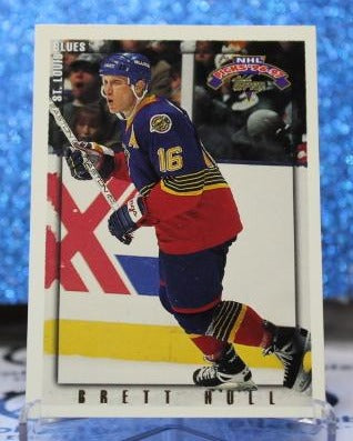 BRETT HULL # 29 TOPPS 1996-97  ST. LOUIS BLUES NHL HOCKEY TRADING CARD