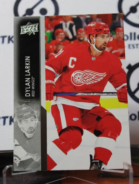 2021-22 UPPER DECK DYLAN LARKIN # 317 DETROIT RED WINGS NHL HOCKEY TRADING CARD