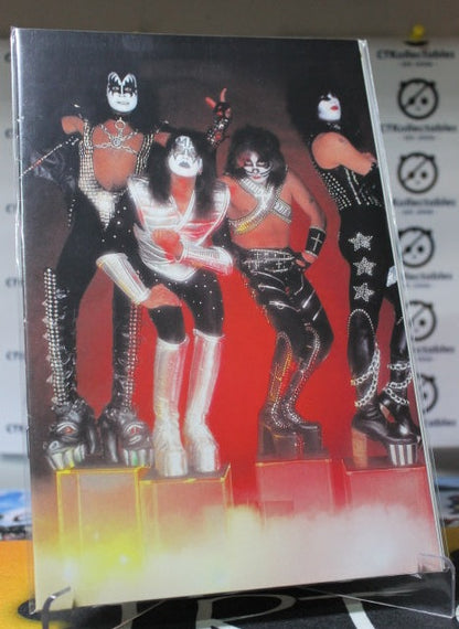 KISS ZOMBIES # 1 VARIANT LOVE GUN PHOTO  VIRGIN COVER NM DYNAMITE COMICS  2019