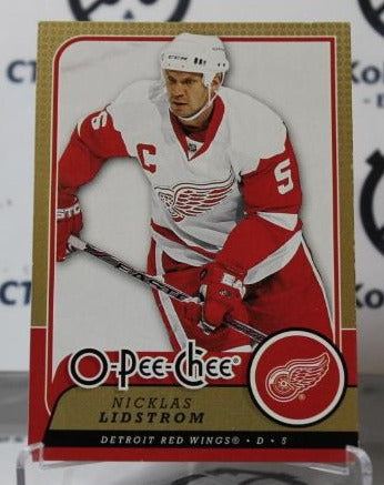NICKLAS LIDSTROM # 113 O-PEE CHEE  2008-09 DETROIT RED WINGS NHL HOCKEY TRADING CARD