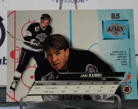 1992-93 FLEER ULTRA JARI KURRI # 85  LOS ANGELES KINGS NHL HOCKEY TRADING CARD