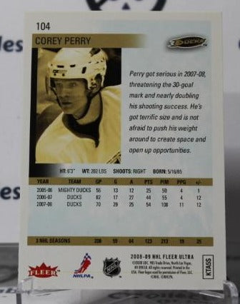 COREY PERRY # 104 FLEER ULTRA  2008-09 ANAHEIM DUCKS NHL HOCKEY TRADING CARD