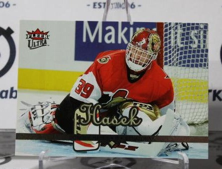 DOMINIK HASEK # 133 FLEER ULTRA 2005-06 HOCKEY NHL GOALTENDER OTTAWA SENATORS CARD