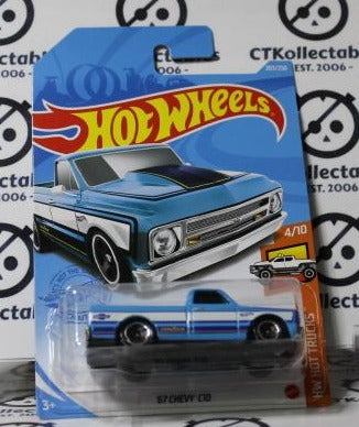 HOT WHEELS MATTEL'67 CHEVY C10 4/10 HW HOT TRUCKS 203/250 LONG CARD 2020