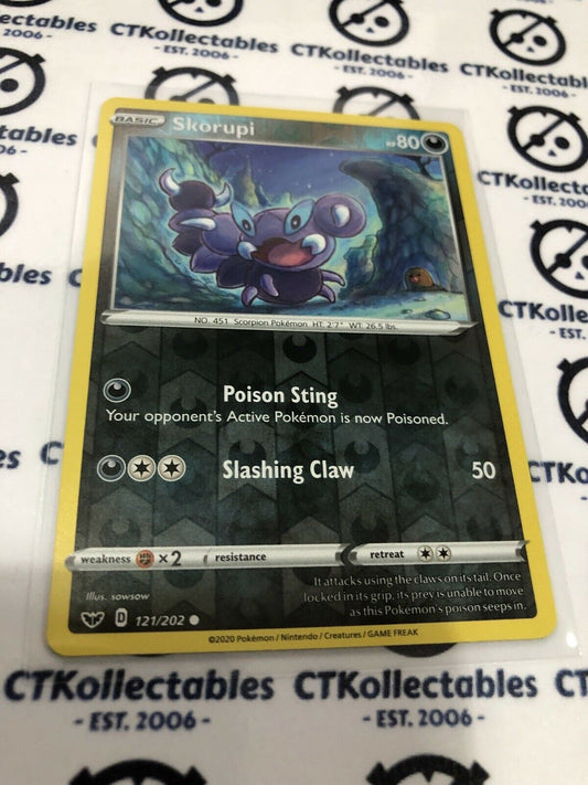 Skorupi Reverse Holo #121/202 Common Pokémon Card Sword & Shield