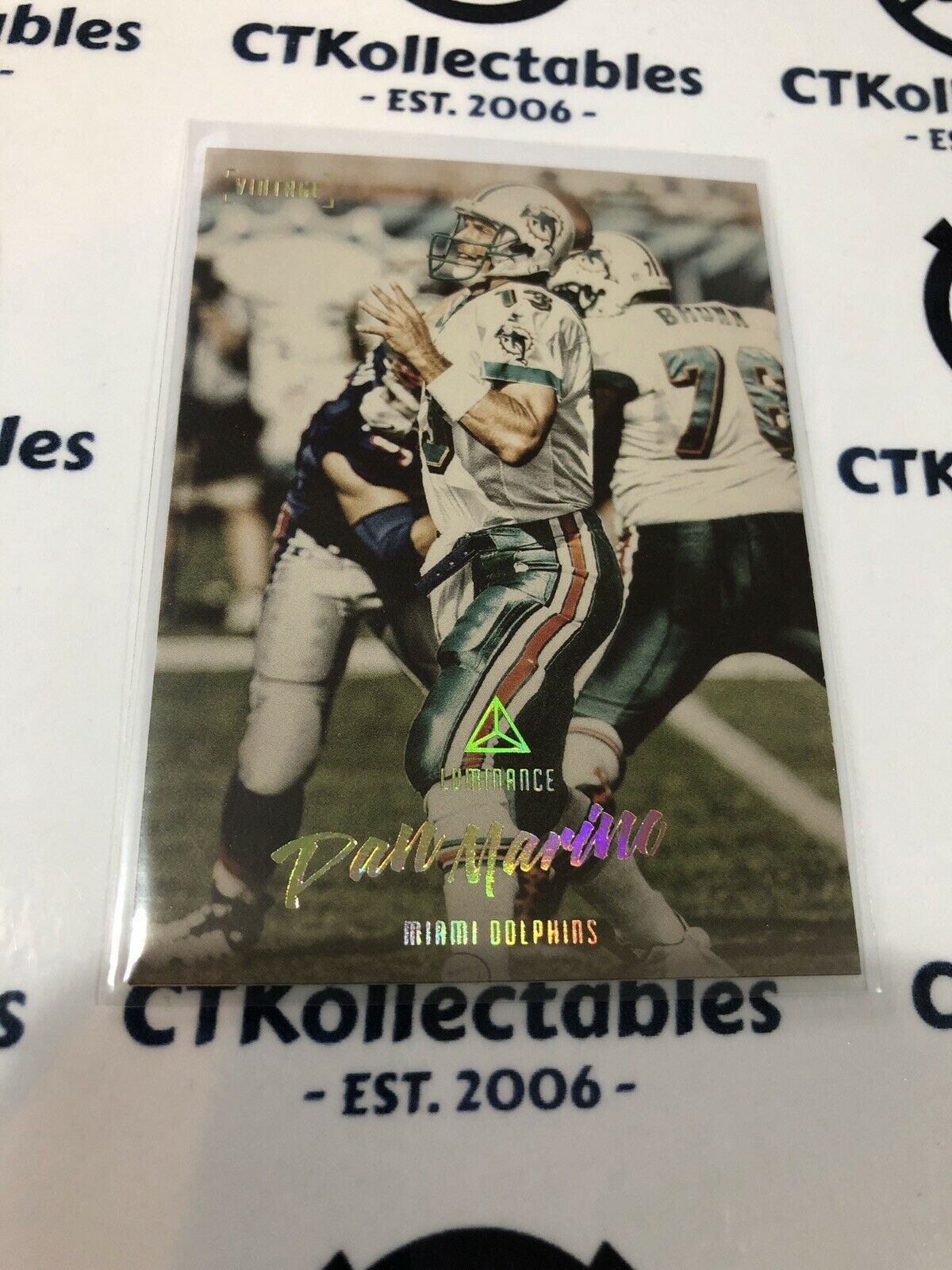 2020 NFL Luminance Dan Marino Vintage #VP7 Dolphins