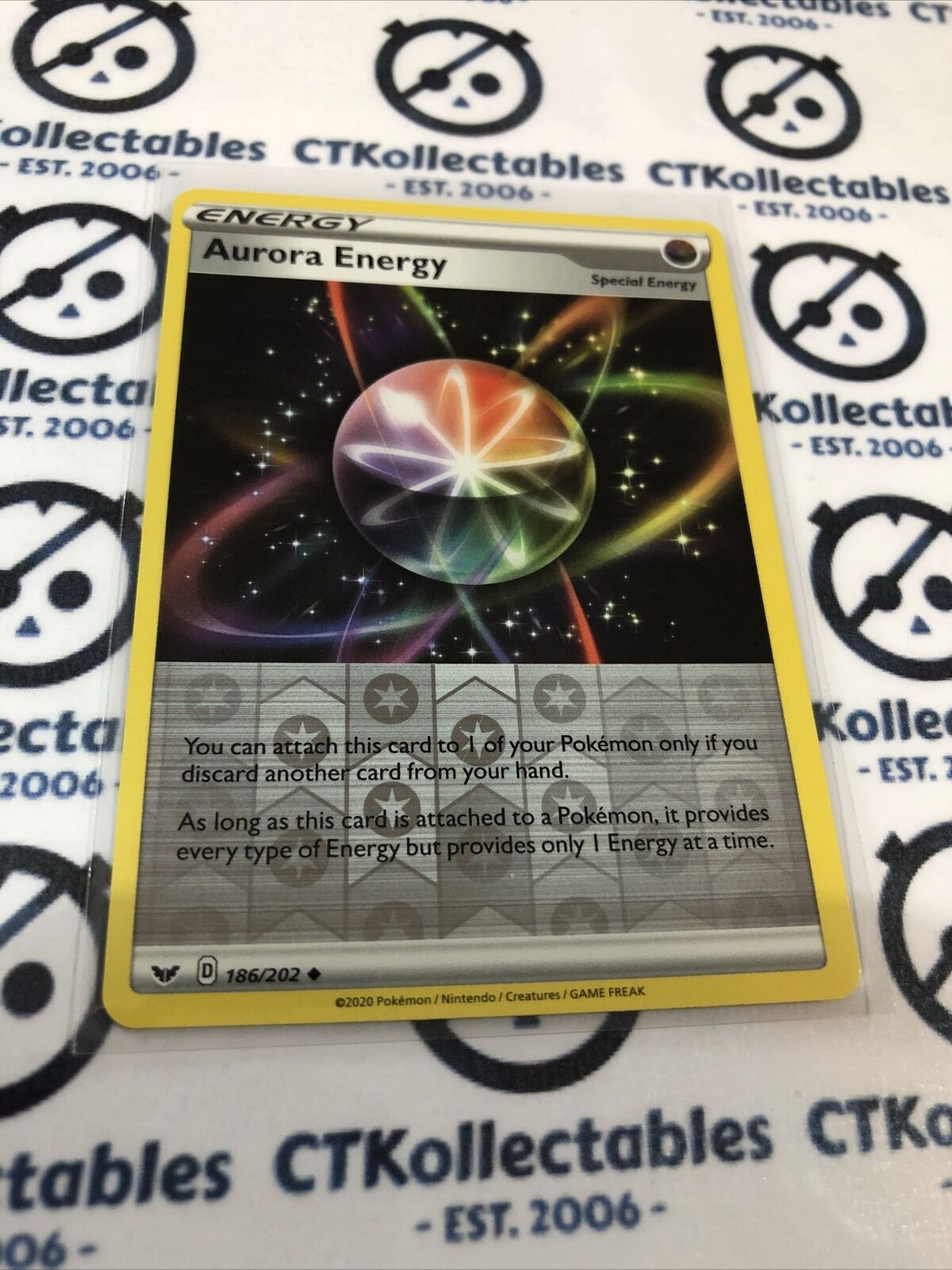 Aurora Energy Reverse Holo #186/202 Pokémon Card Sword & Shield