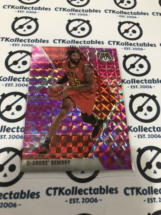 2019-20 Panini Mosaic DeAndre Bembry Pink Prizm #14 Hawks